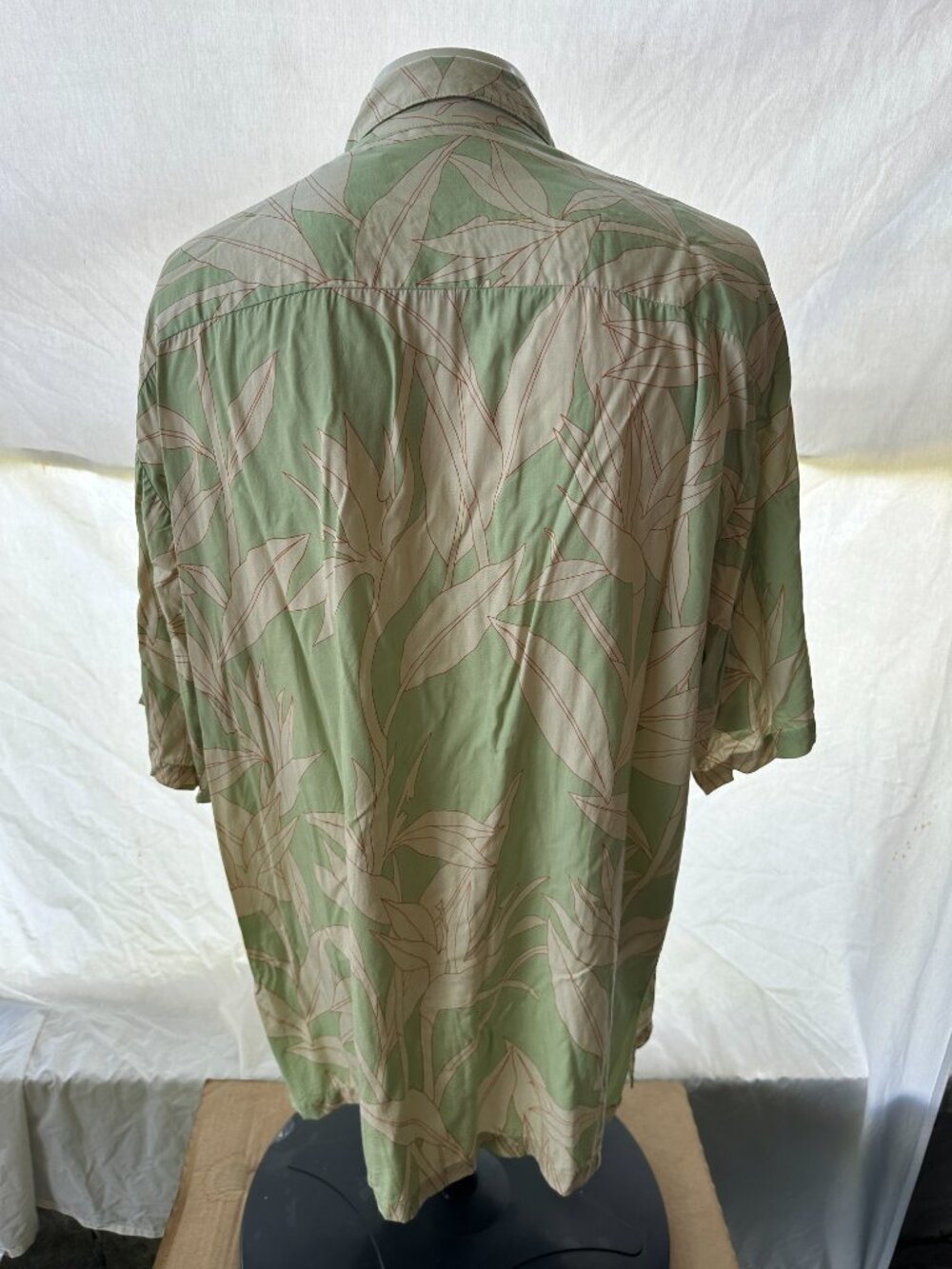Tori Richard Men's Green Beige Floral Hawaiian Shirt XL Viscose - Picture 5 of 6